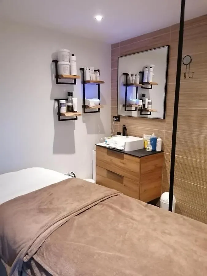 Guest house L'Ame Du Gourmand Bed & Breakfast Pontorson