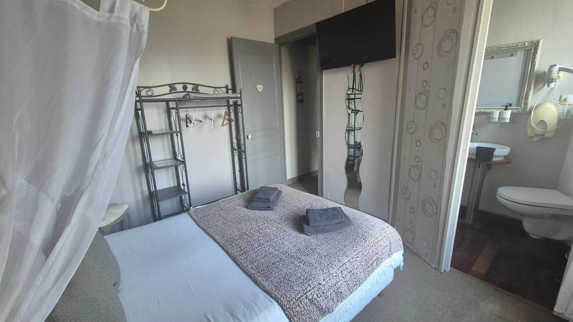 L'Ame Du Gourmand Bed & Breakfast Pontorson Guest house